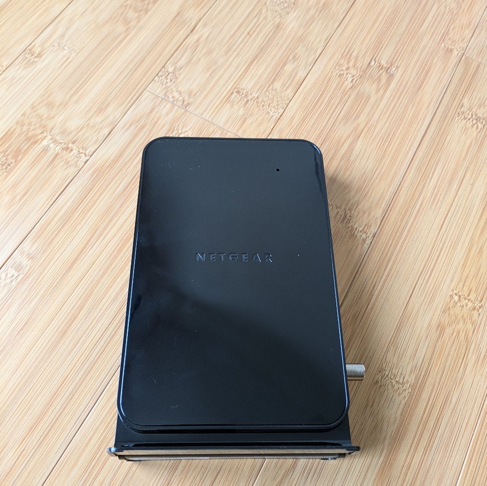 Netgear CM500 High Speed Cable Modem - Picture 3 of 6